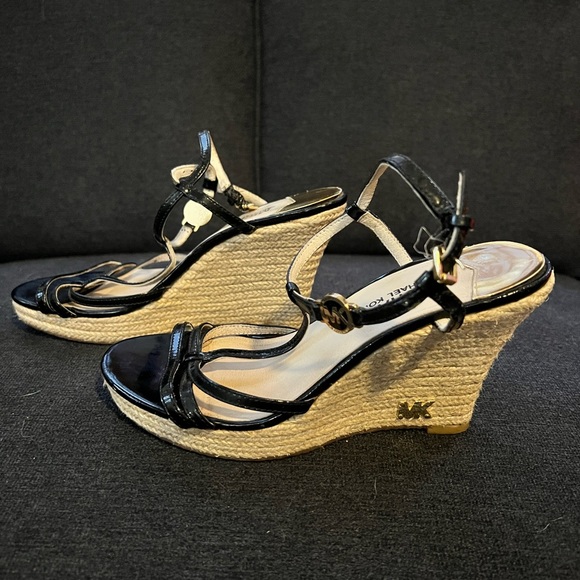 Michael Kors Shoes - Micheal Kors black/ raffia wedge sandal 6.5